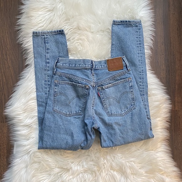 SOLD - Levi’s Wedgie Distressed - Picture 3 of 3